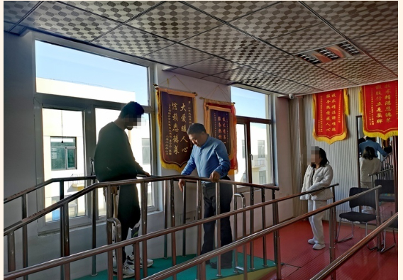 365体育（bet）：残疾人榜样：在被关爱中成长在有能力回馈社会时候无私奉献_今日头条_大众网(图7)
