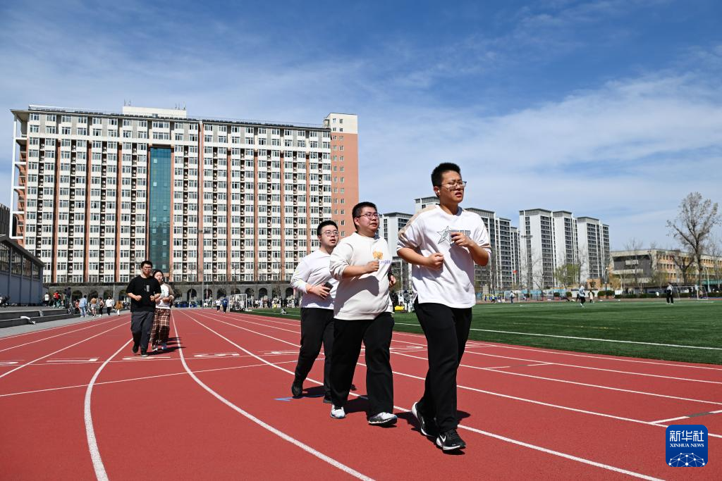 365体育（bet）：一所大学的“体重管理术”(图1)