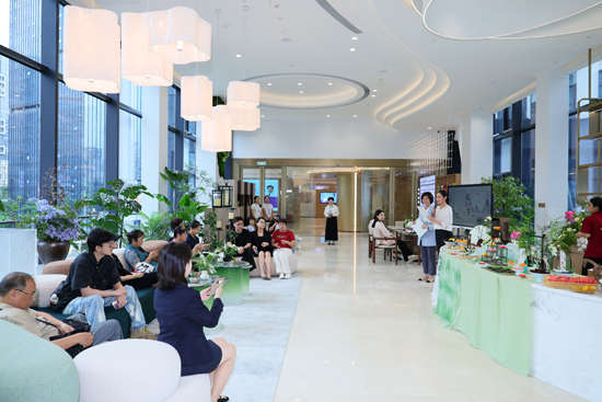 365体育唯一入口：广旅大健康集团：创新政策应用引领医养服务新篇章(图2)