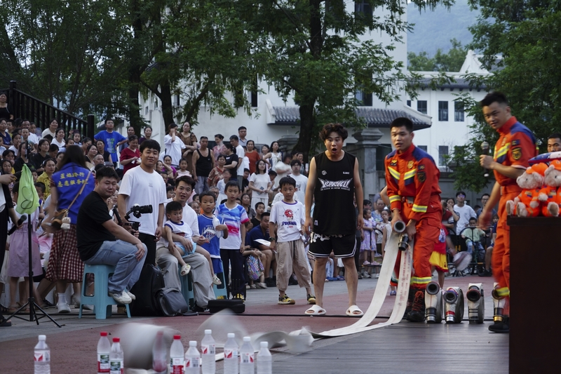 365体育（bet）：貴州江口：河畔音樂會——消防專場精彩開啟(图4)