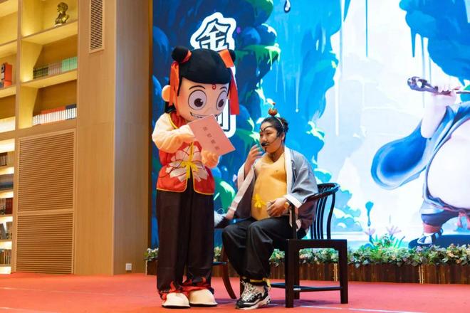 365体育唯一入口：信阳华信圣德康复医院举办护士节表彰暨健康科普大赛(图5)